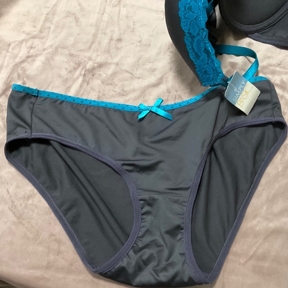 New Simply Basic Bra and Panty Set 38B/L - Picture 2 of 4
